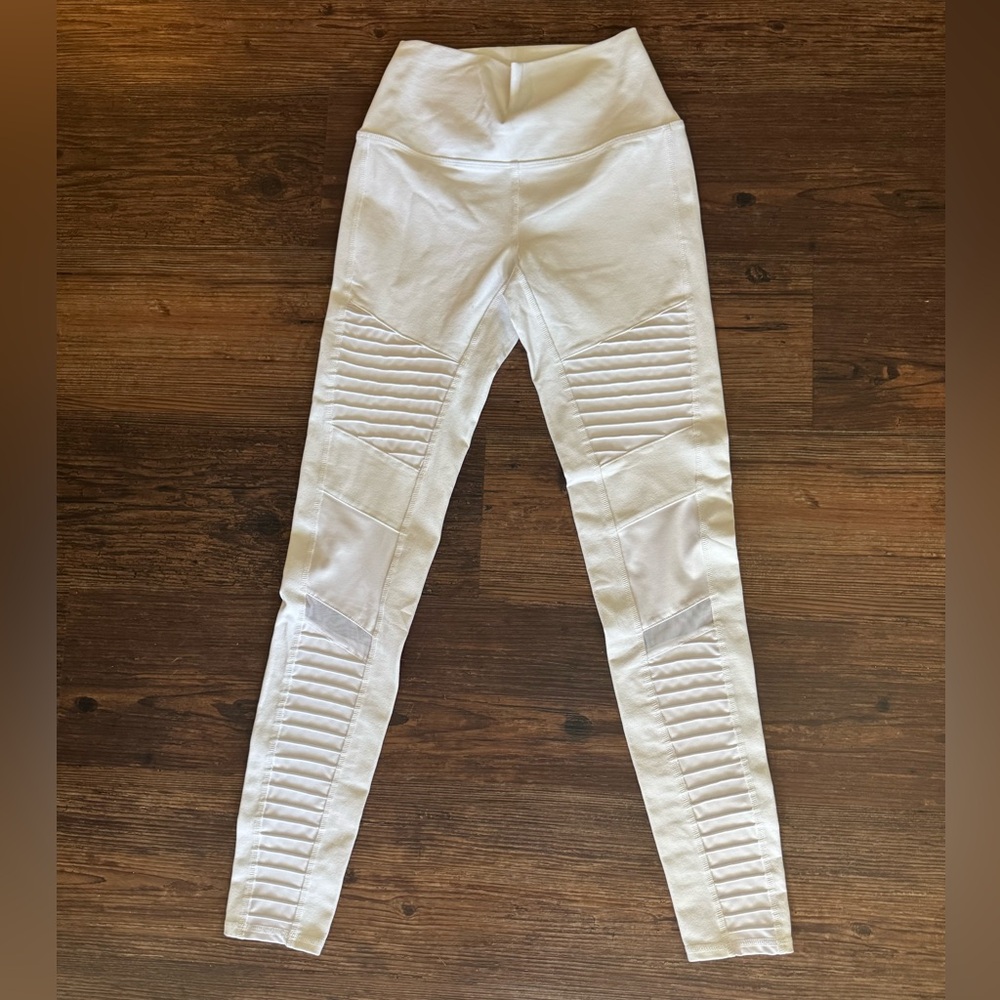 Alo High Waist Moto Leggings in White